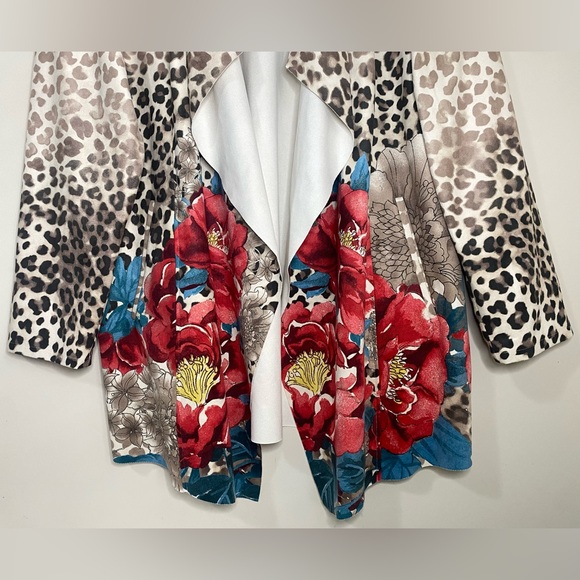 Chicos Women’s Size XL Leopard Floral Printed Sueded Drape Jacket - Picture 7 of 10